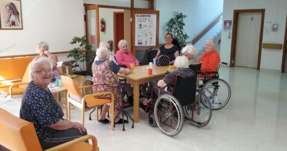 ELEKTRIČNI BOLNIČKI KREVETI